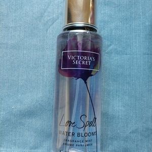 VS Love spell  water blooms